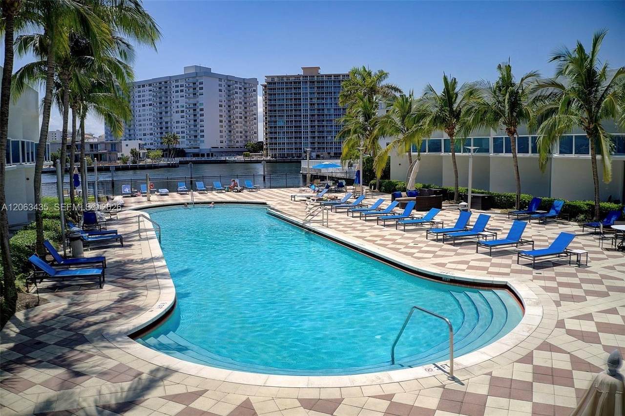 https://bt-photos.global.ssl.fastly.net/miami/1280_boomver_1_A12063435-2.jpg