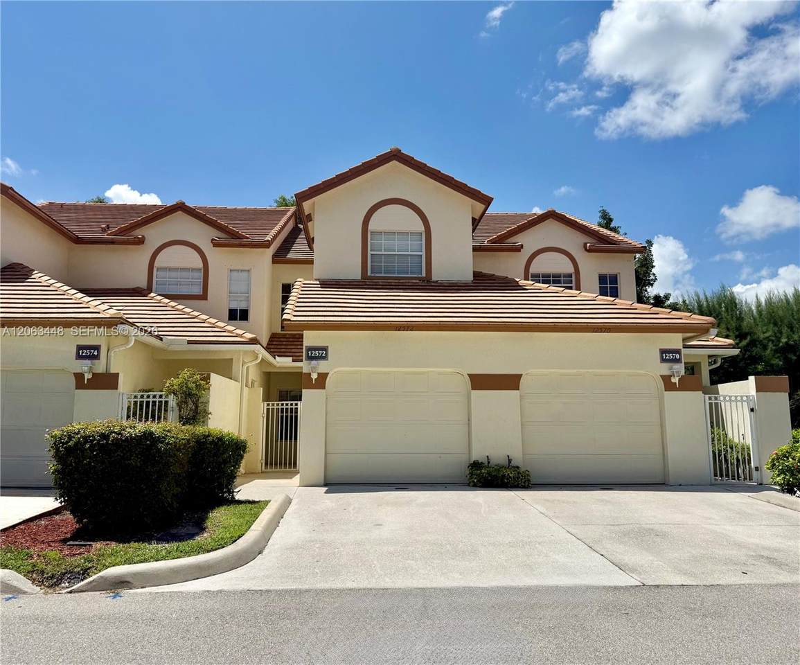 12572 Shoreline Dr - Photo 1