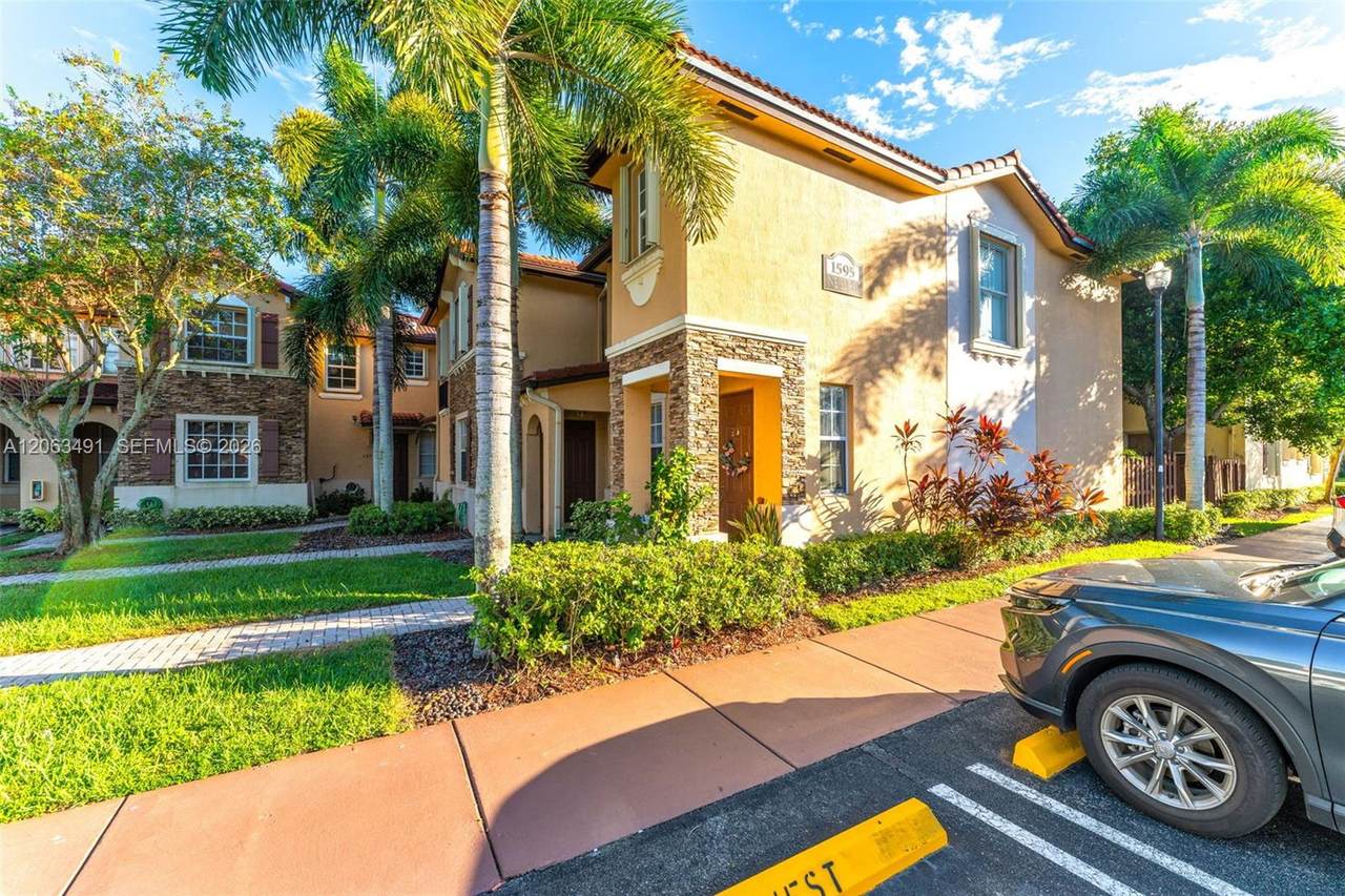 https://bt-photos.global.ssl.fastly.net/miami/1280_boomver_1_A12063491-2.jpg