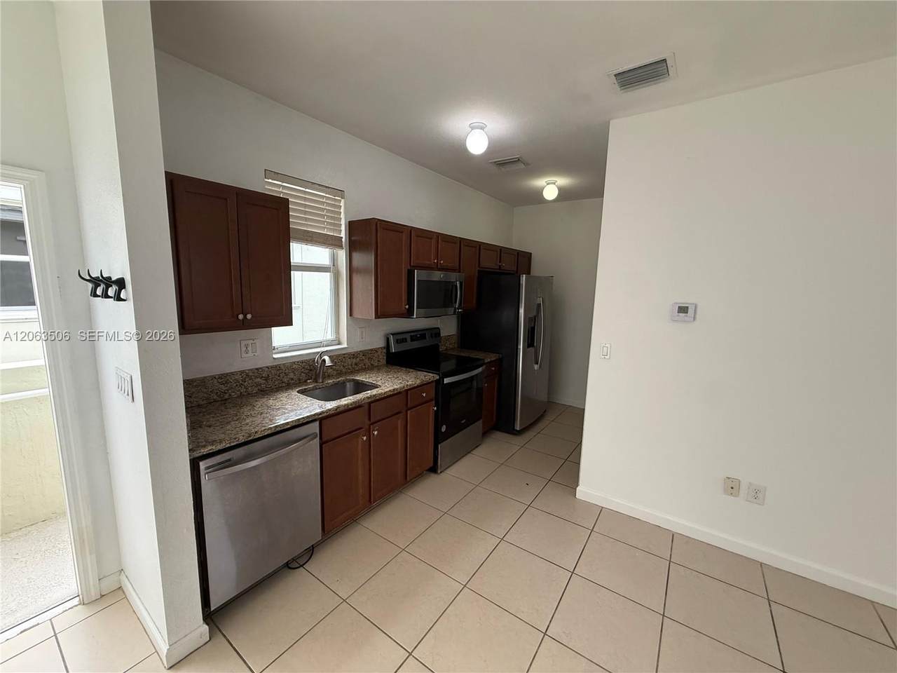 9465 171st Ct - Photo 1