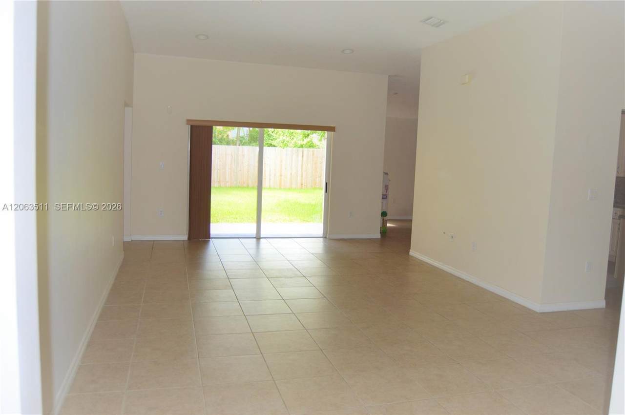 https://bt-photos.global.ssl.fastly.net/miami/1280_boomver_1_A12063511-2.jpg