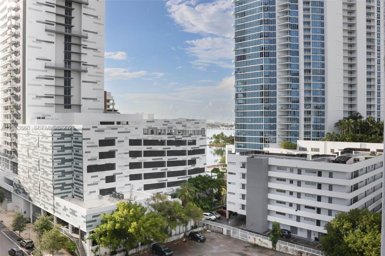 https://bt-photos.global.ssl.fastly.net/miami/1280_boomver_1_A12063663-2.jpg