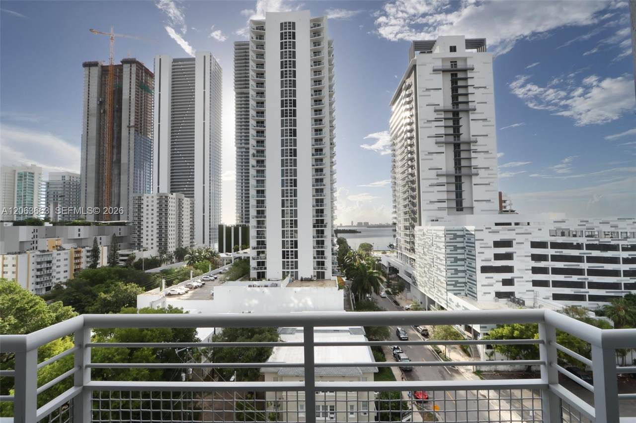 https://bt-photos.global.ssl.fastly.net/miami/1280_boomver_1_A12063663-2.jpg