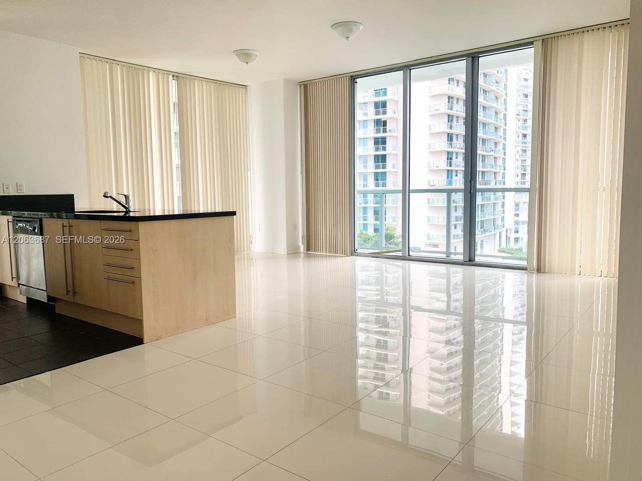 79 12 ST - Photo 1