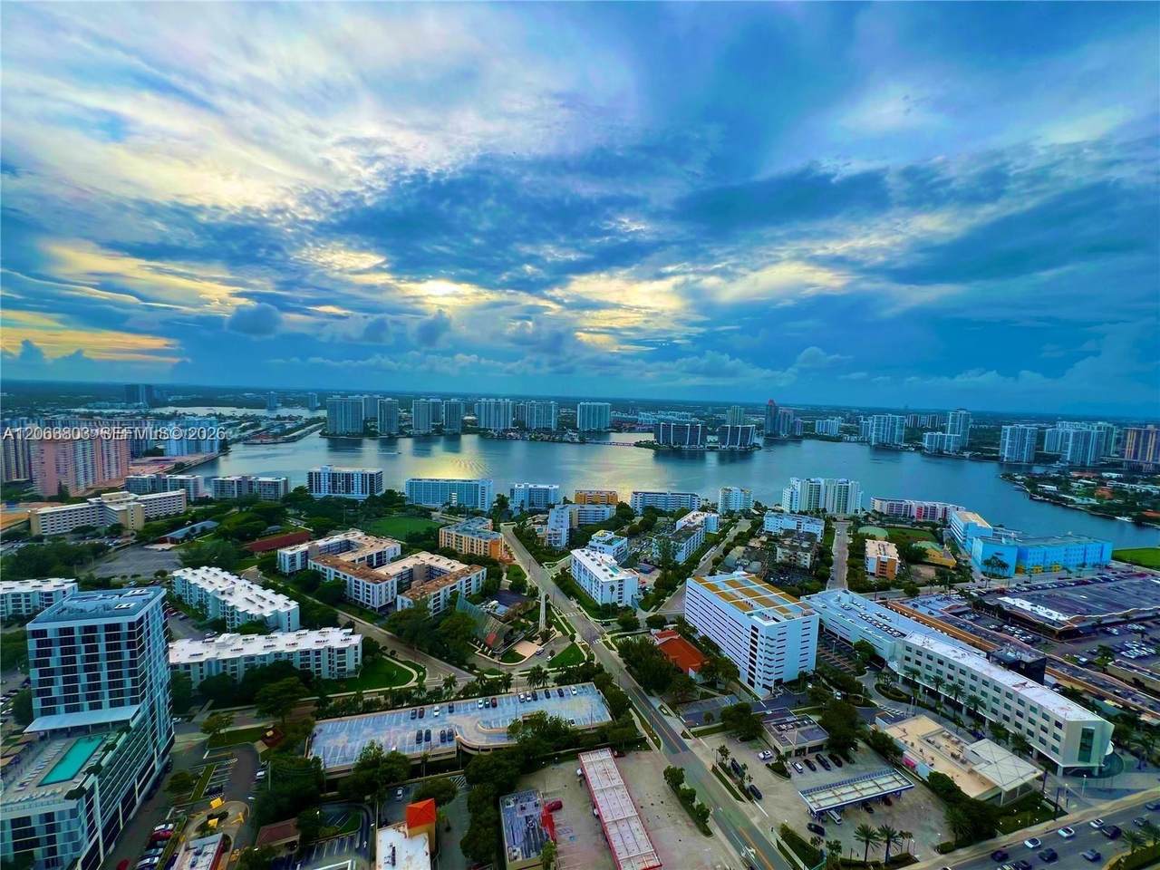 https://bt-photos.global.ssl.fastly.net/miami/1280_boomver_1_A12063803-2.jpg