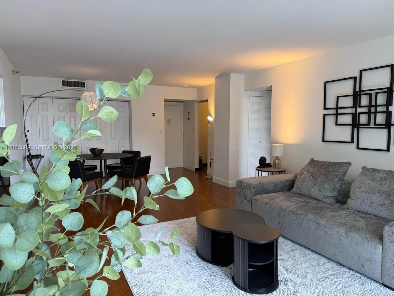 20505 Country Club Dr - Photo 1