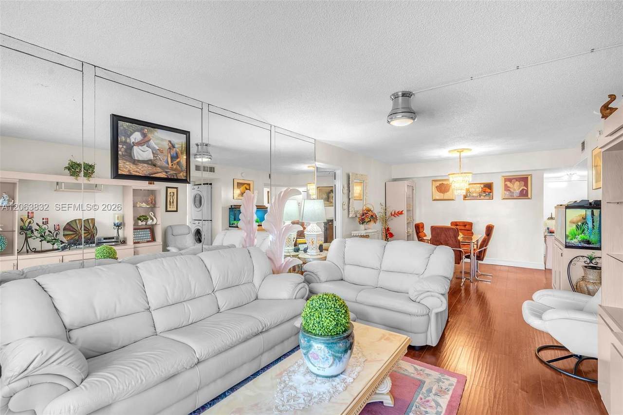 4160 Inverrary Dr - Photo 1