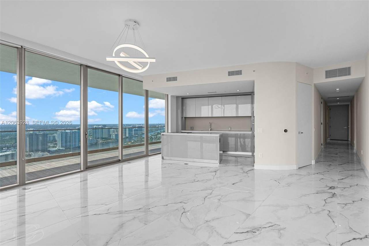 18975 Collins Ave - Photo 1
