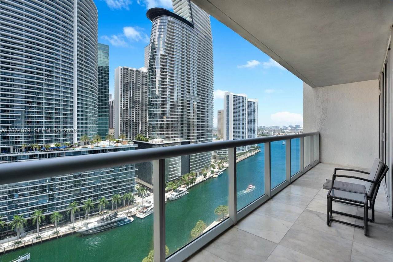 https://bt-photos.global.ssl.fastly.net/miami/1280_boomver_1_A12064079-2.jpg