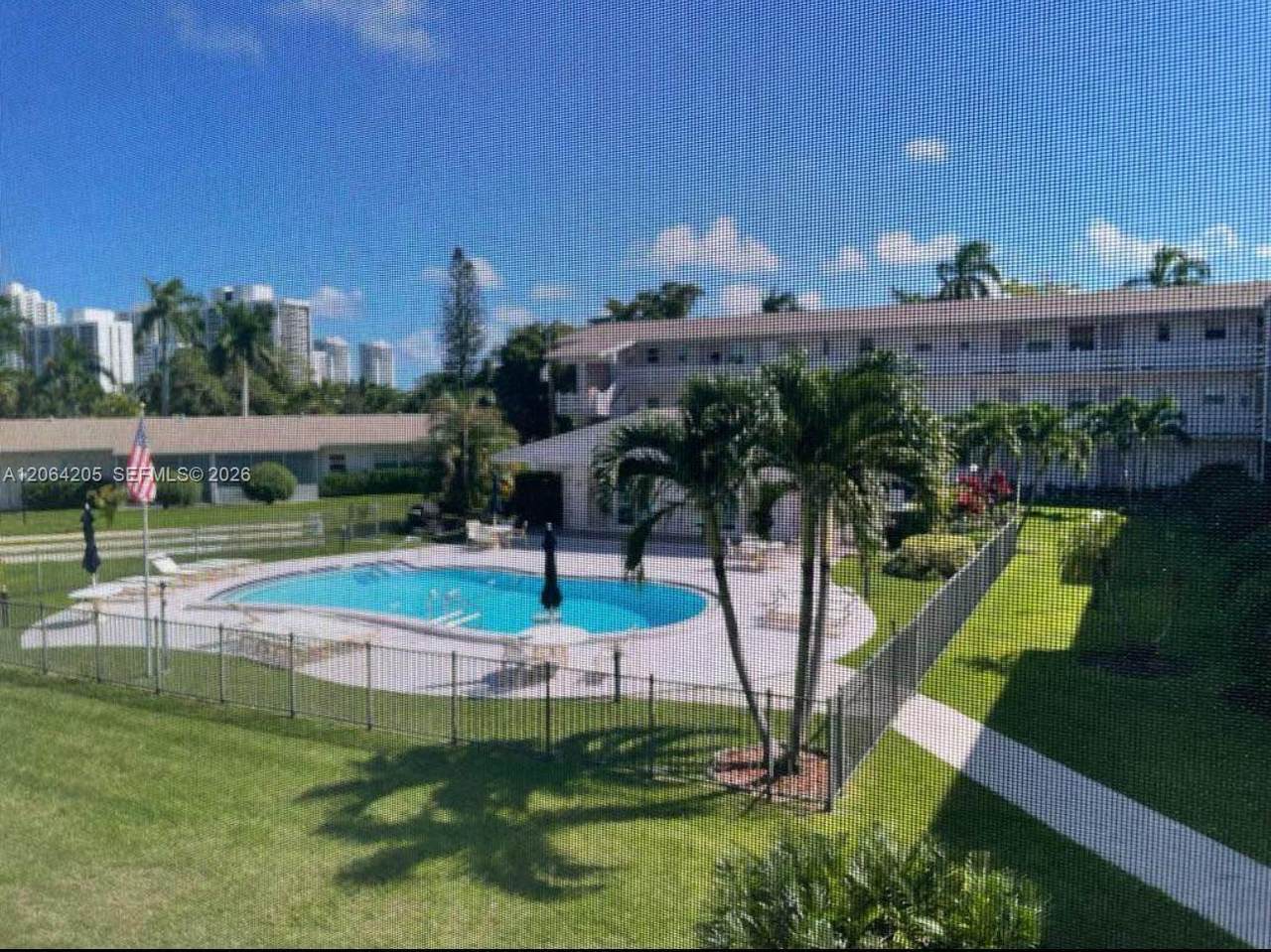 700 Layne Blvd - Photo 1