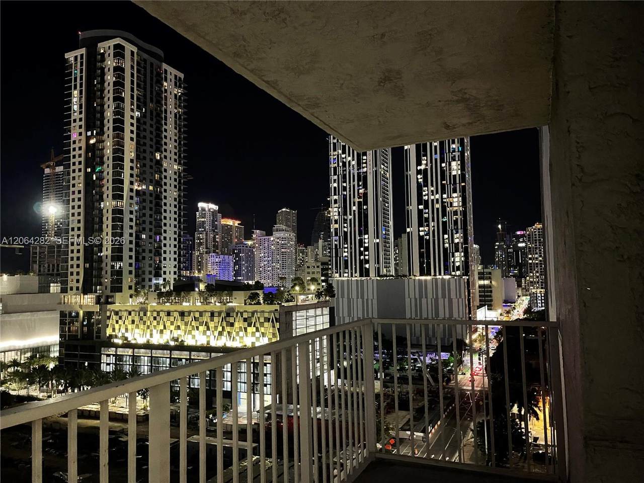 800 Miami Ave - Photo 1