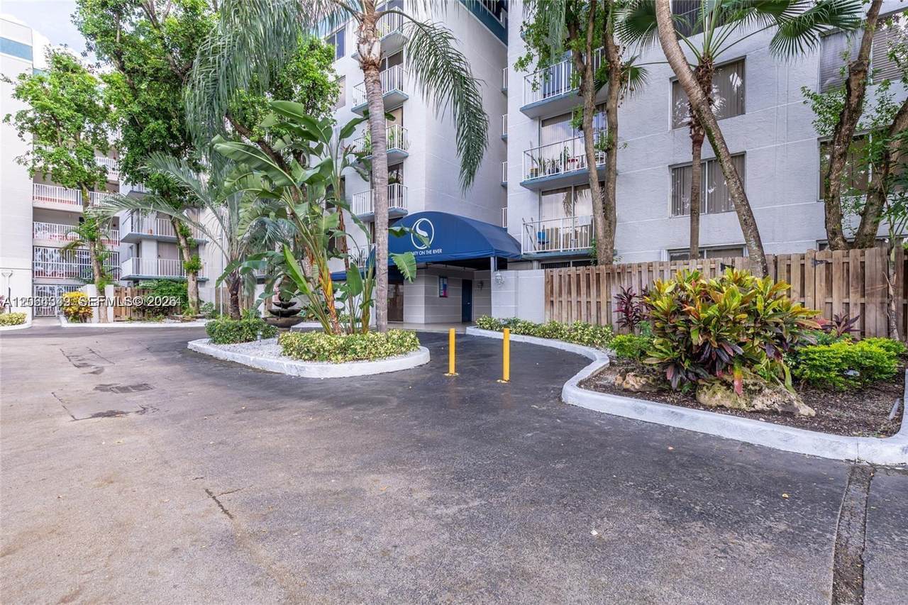 https://bt-photos.global.ssl.fastly.net/miami/1280_boomver_1_A12064349-2.jpg