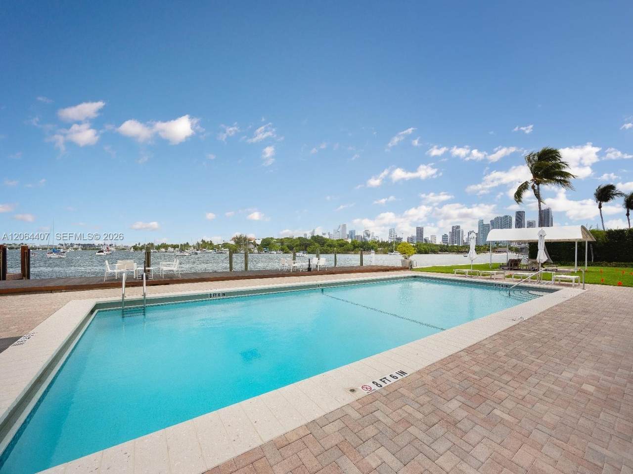 1110 Venetian Way - Photo 1