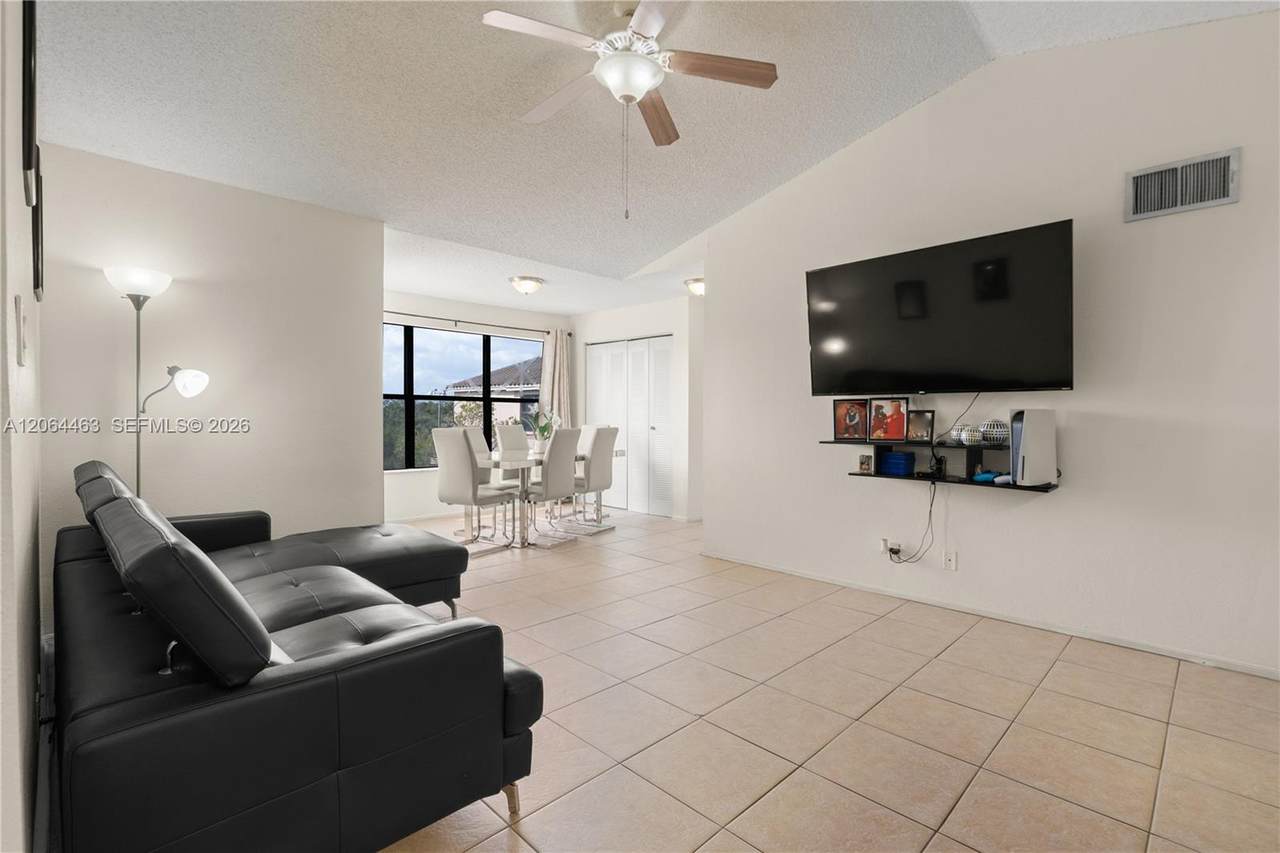 https://bt-photos.global.ssl.fastly.net/miami/1280_boomver_1_A12064463-2.jpg