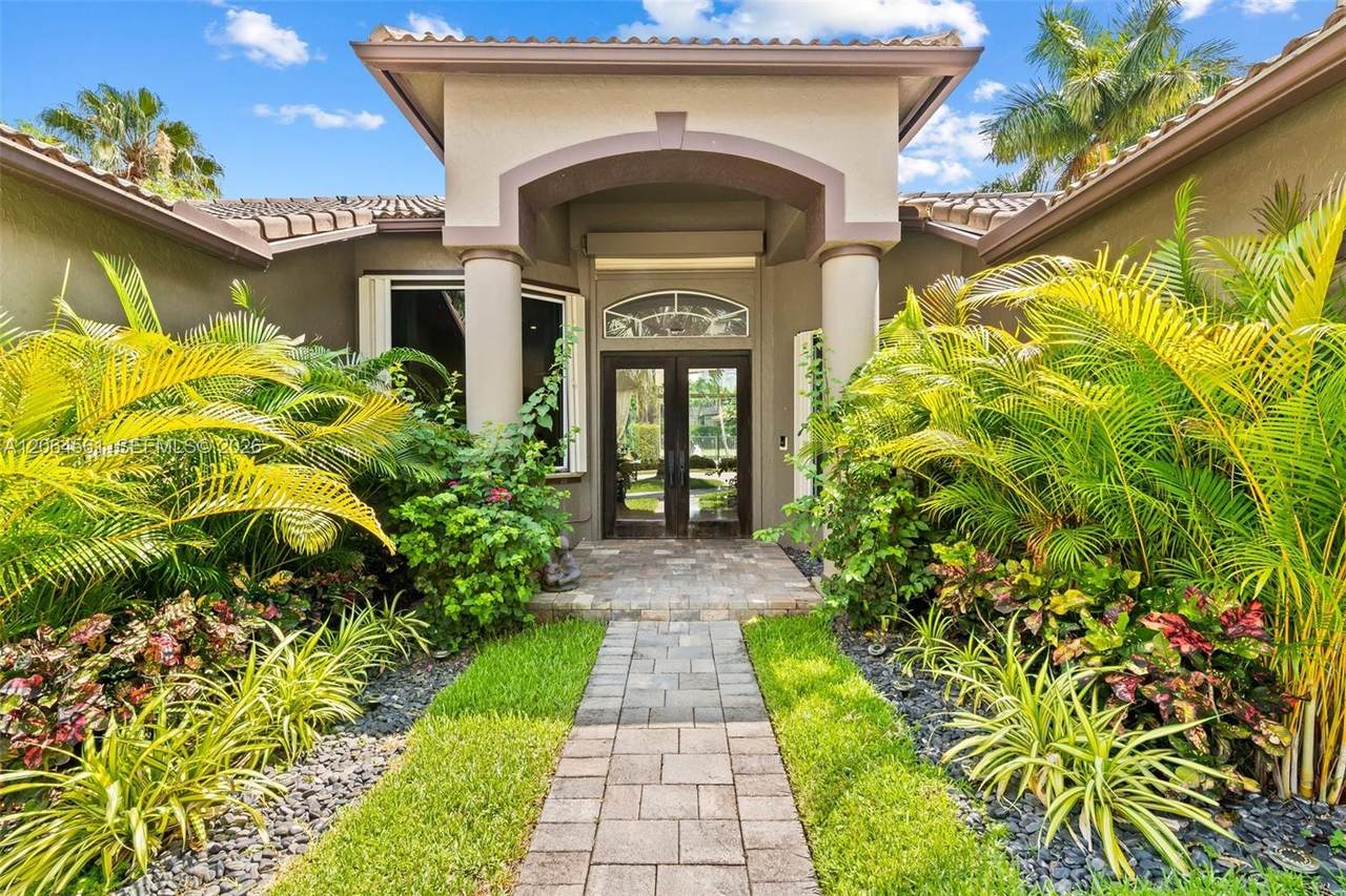 https://bt-photos.global.ssl.fastly.net/miami/1280_boomver_1_A12064561-2.jpg