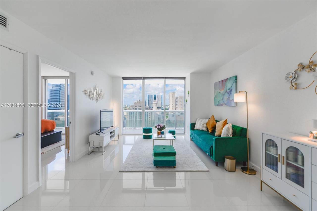 https://bt-photos.global.ssl.fastly.net/miami/1280_boomver_1_A12064599-2.jpg