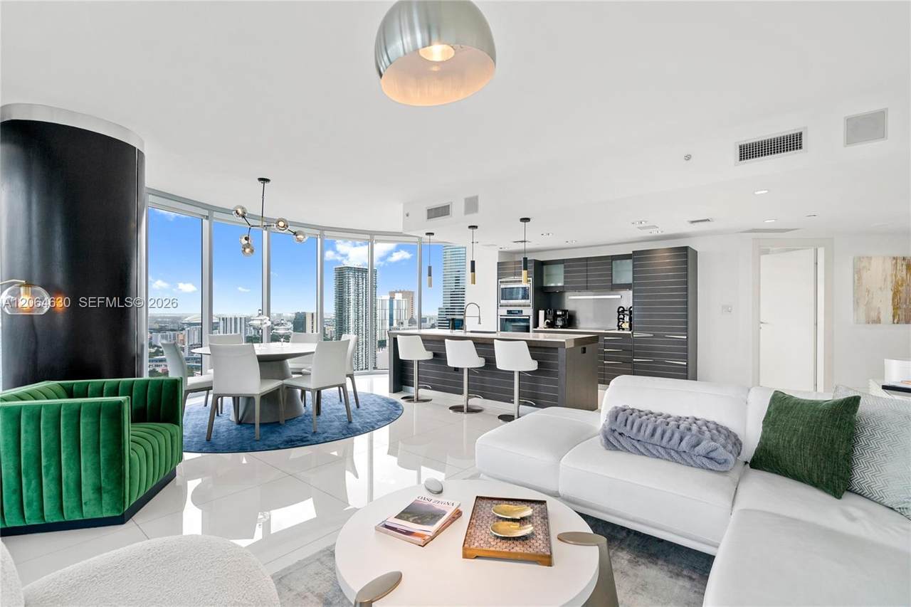 200 Biscayne Boulevard Way - Photo 1