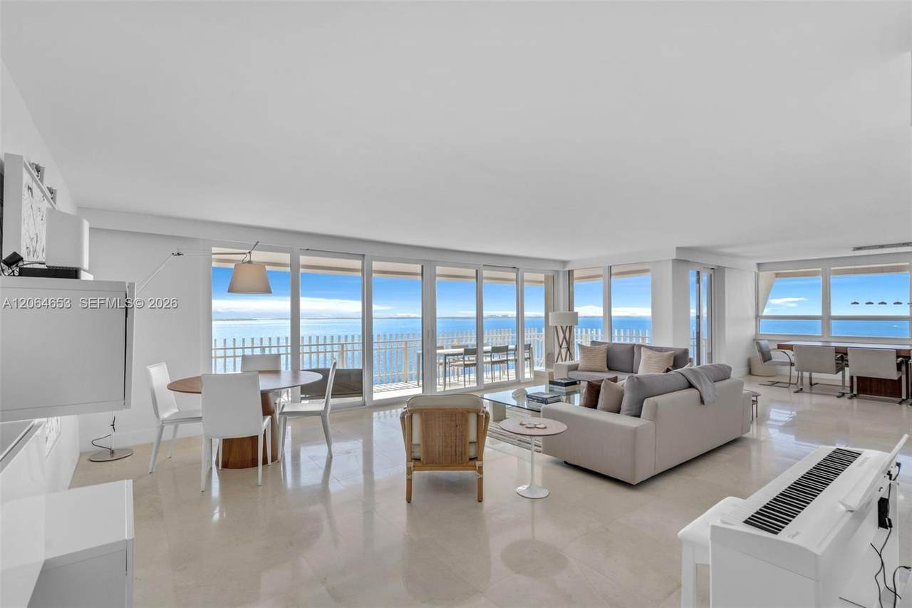 2 Grove Isle Dr - Photo 1