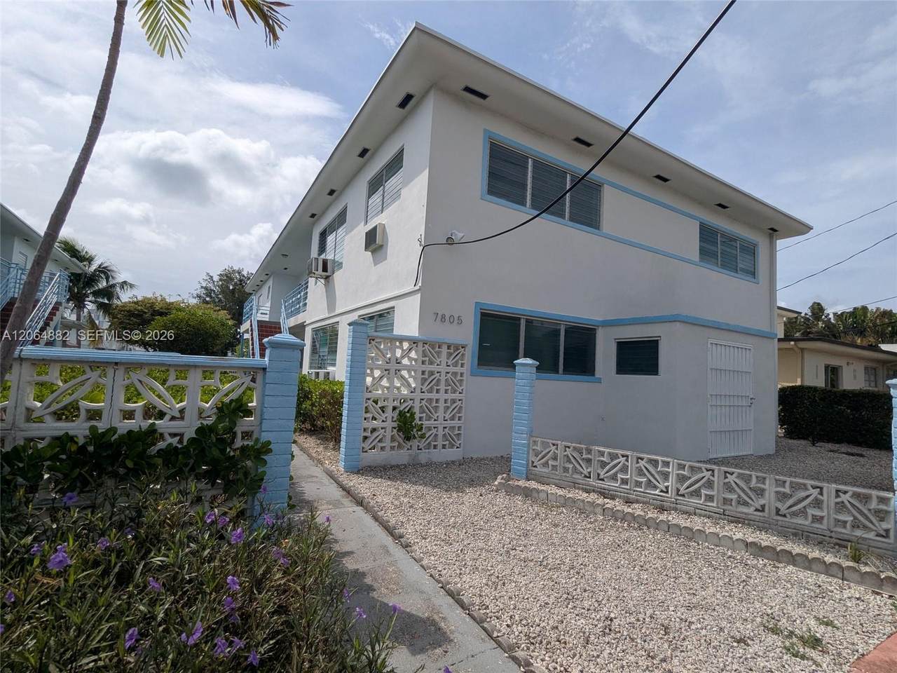 7805 Crespi Blvd - Photo 1