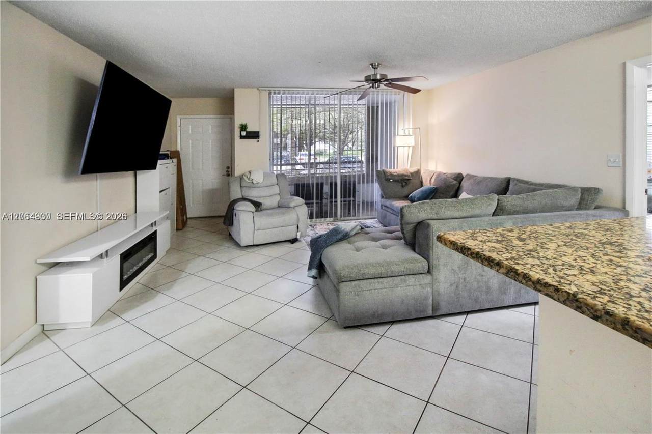 https://bt-photos.global.ssl.fastly.net/miami/1280_boomver_1_A12064930-2.jpg