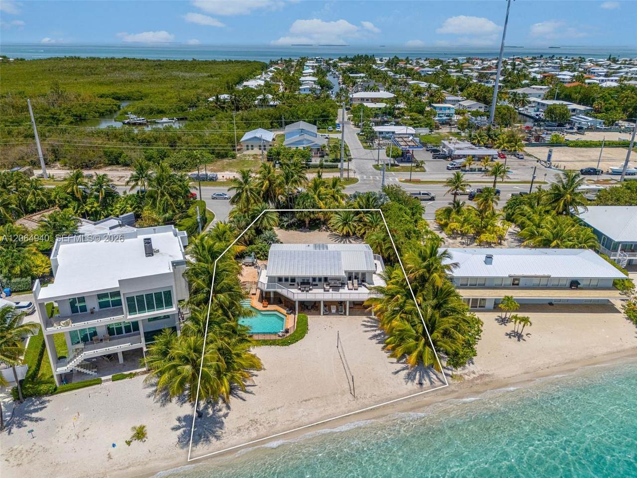 https://bt-photos.global.ssl.fastly.net/miami/1280_boomver_1_A12064940-2.jpg
