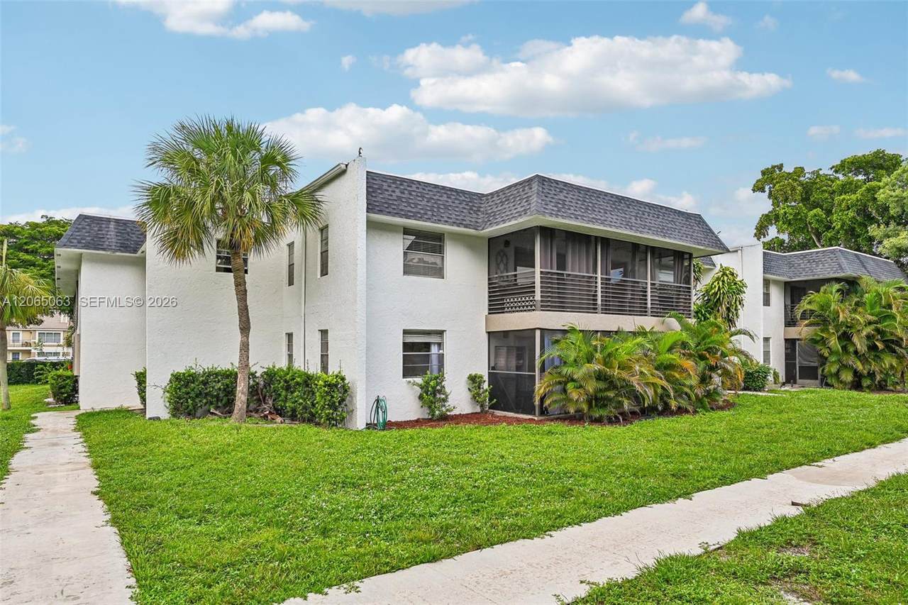 2830 Riverside Dr - Photo 1
