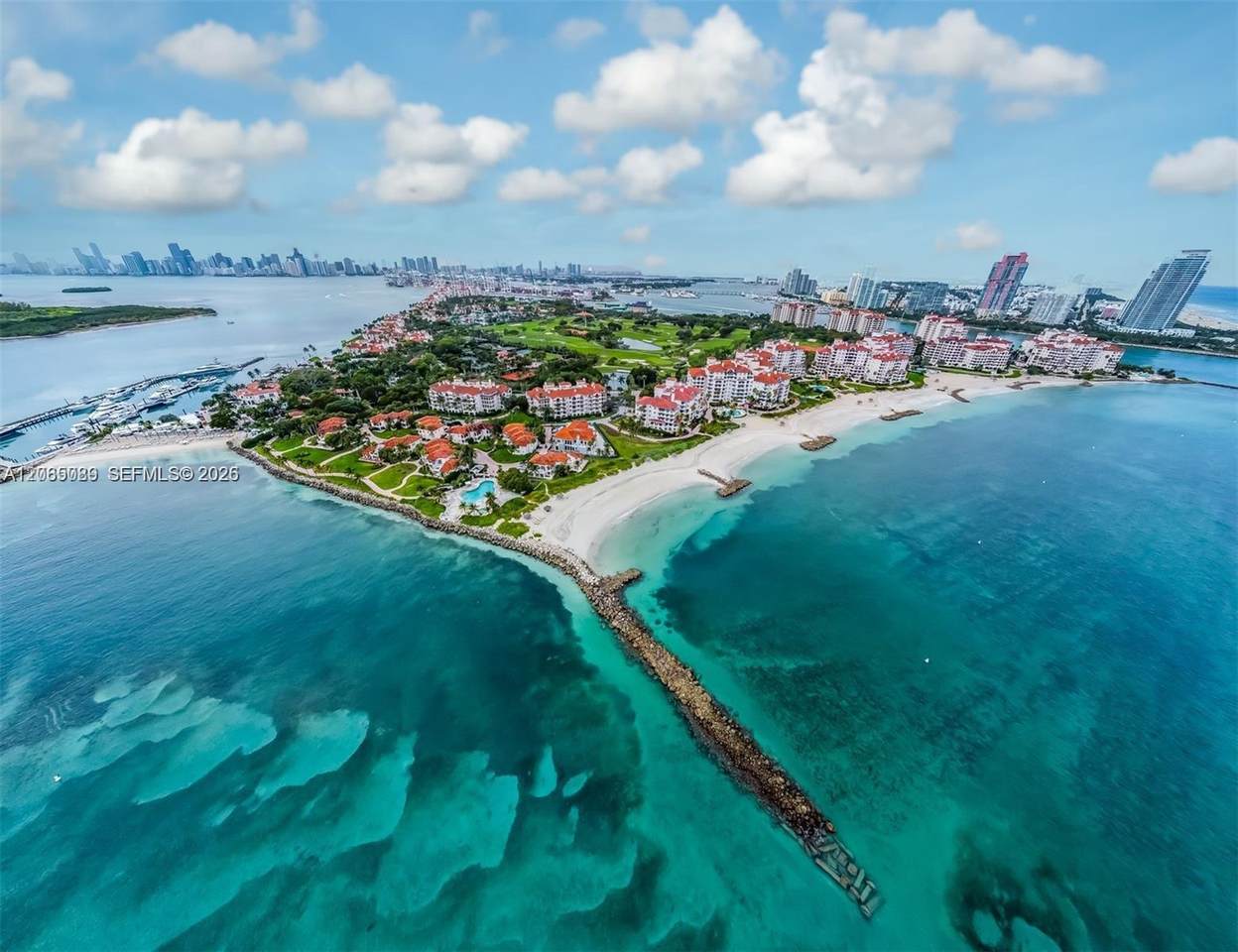 19216 Fisher Island Dr - Photo 1