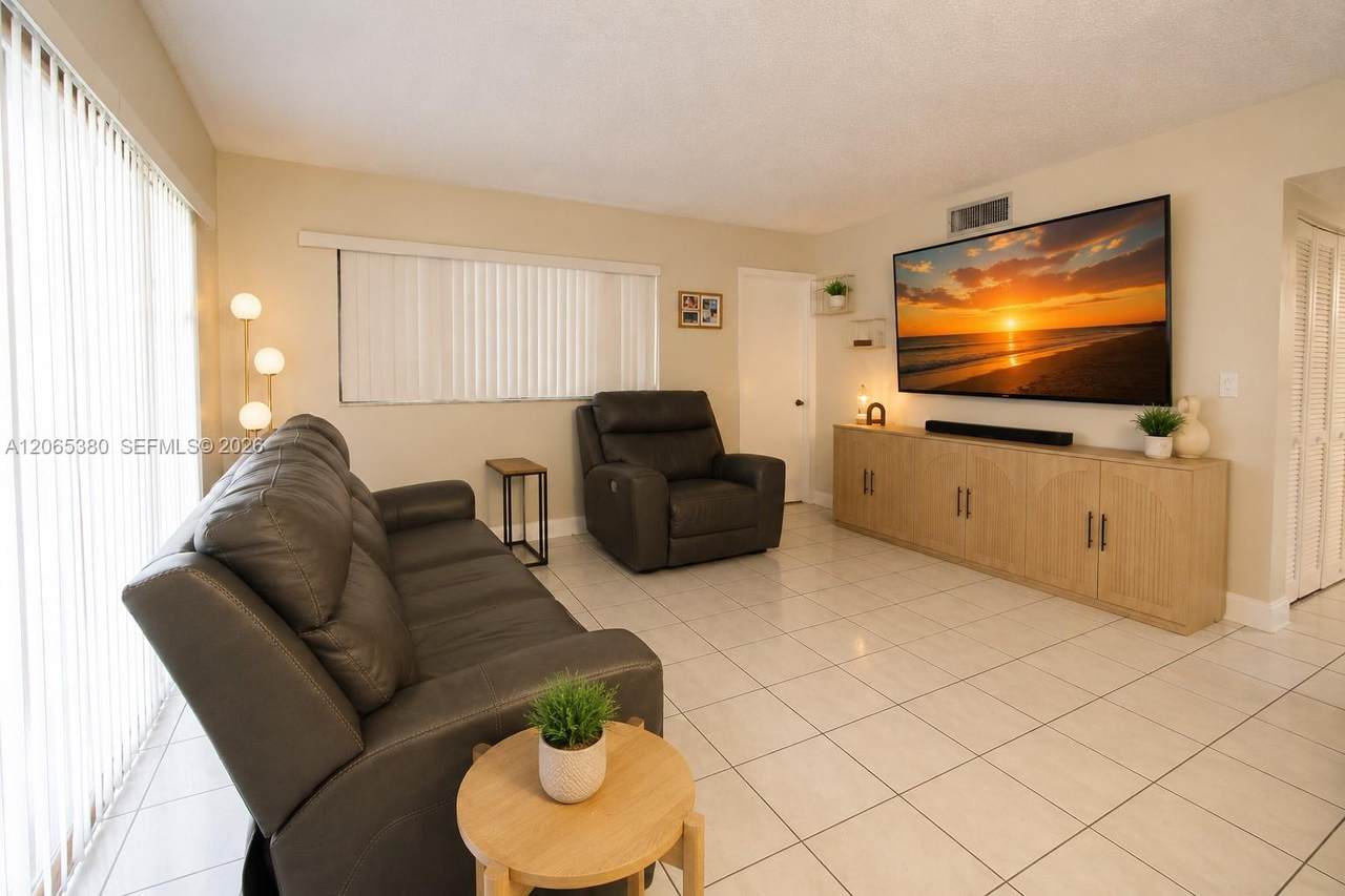 https://bt-photos.global.ssl.fastly.net/miami/1280_boomver_1_A12065380-2.jpg