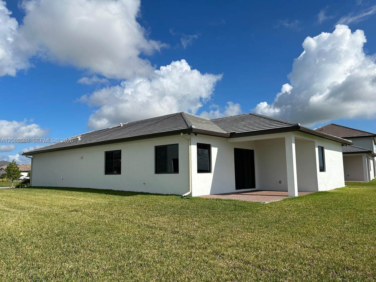 https://bt-photos.global.ssl.fastly.net/miami/1280_boomver_1_A12065388-2.jpg