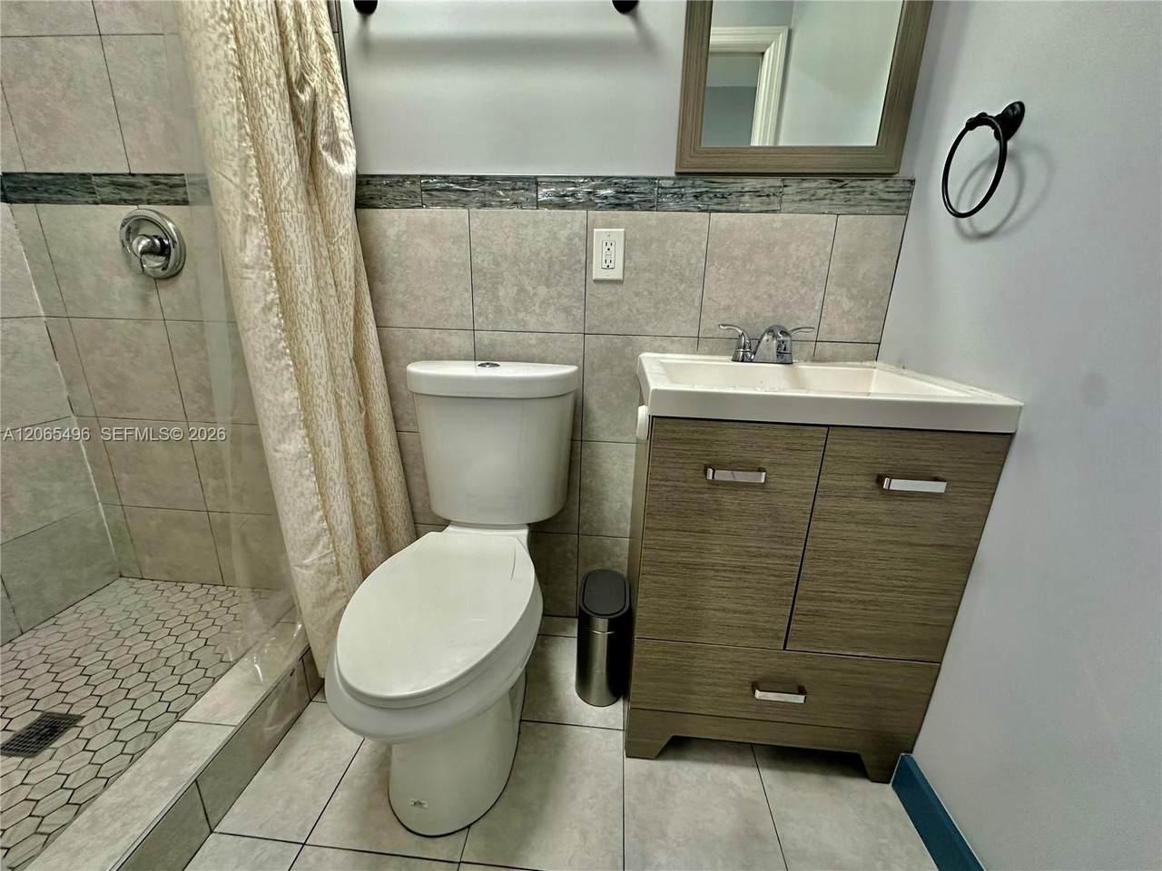 https://bt-photos.global.ssl.fastly.net/miami/1280_boomver_1_A12065496-2.jpg