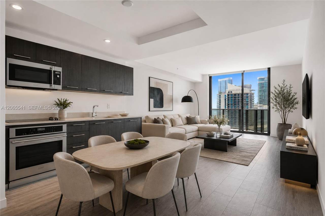 55 9th St - Photo 1