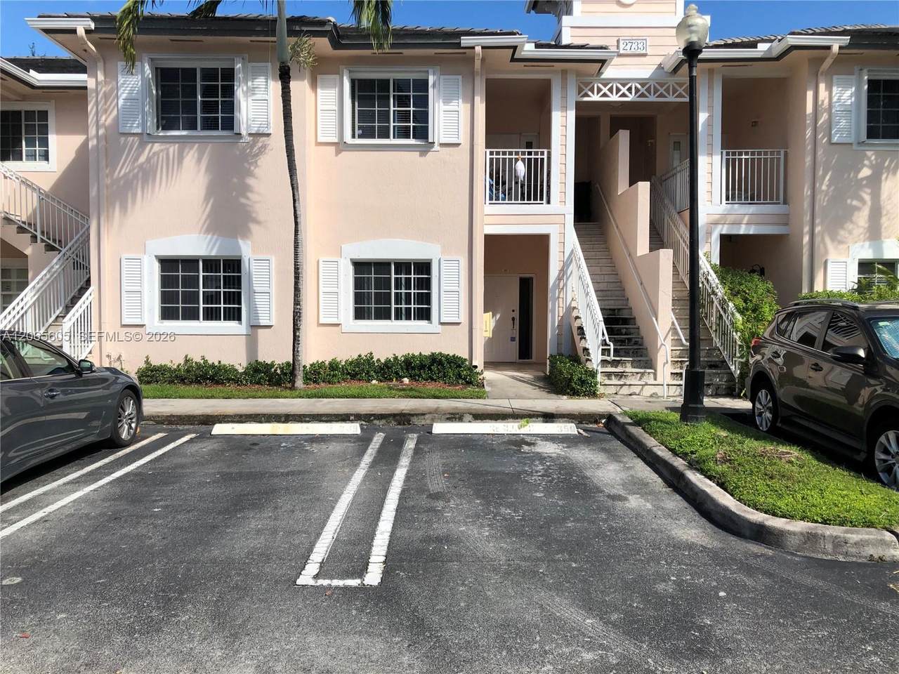 2733 3rd Ct - Photo 1
