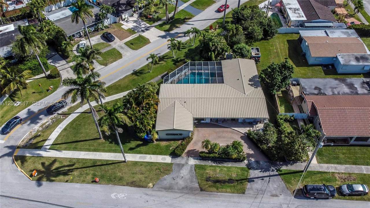 https://bt-photos.global.ssl.fastly.net/miami/1280_boomver_1_A12065817-2.jpg