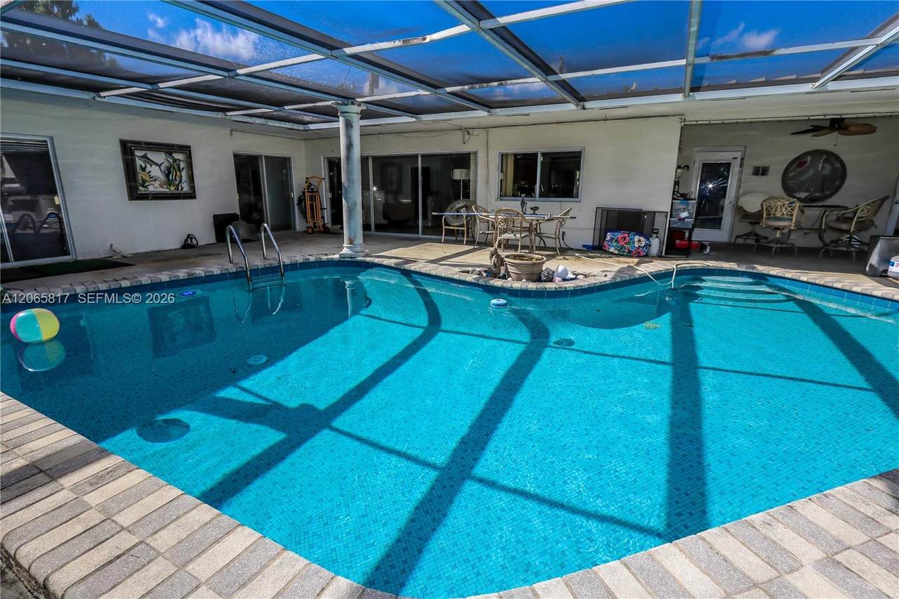 https://bt-photos.global.ssl.fastly.net/miami/1280_boomver_1_A12065817-2.jpg