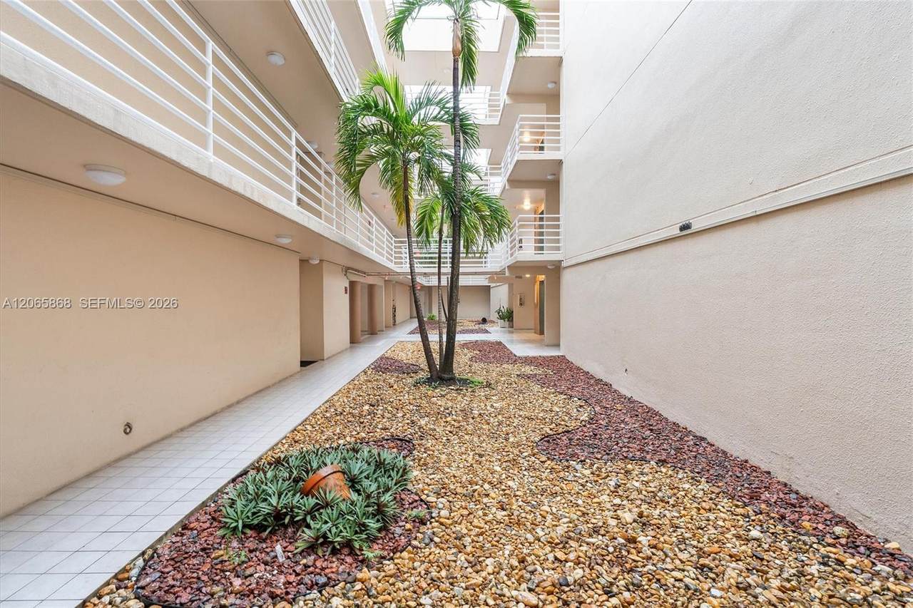 https://bt-photos.global.ssl.fastly.net/miami/1280_boomver_1_A12065868-2.jpg