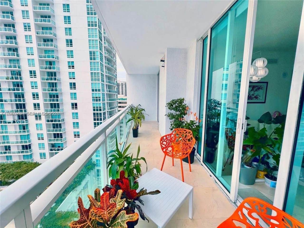 https://bt-photos.global.ssl.fastly.net/miami/1280_boomver_1_A12065936-2.jpg
