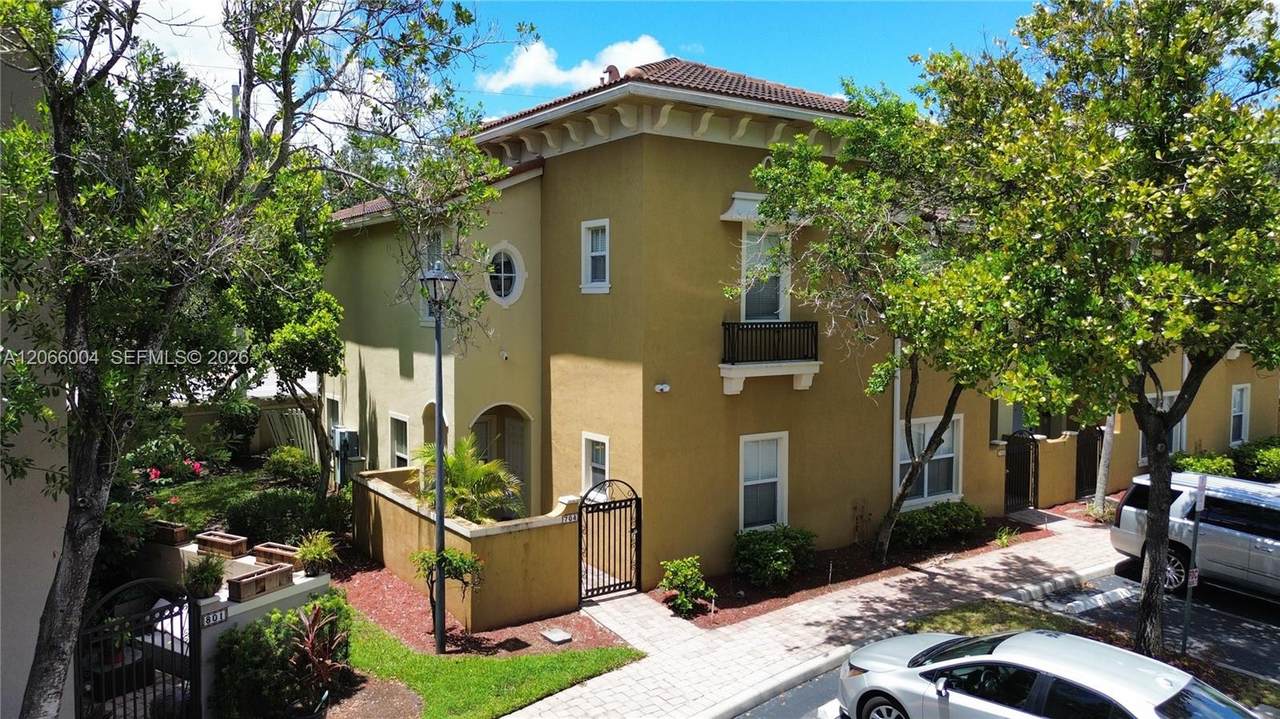 https://bt-photos.global.ssl.fastly.net/miami/1280_boomver_1_A12066004-2.jpg