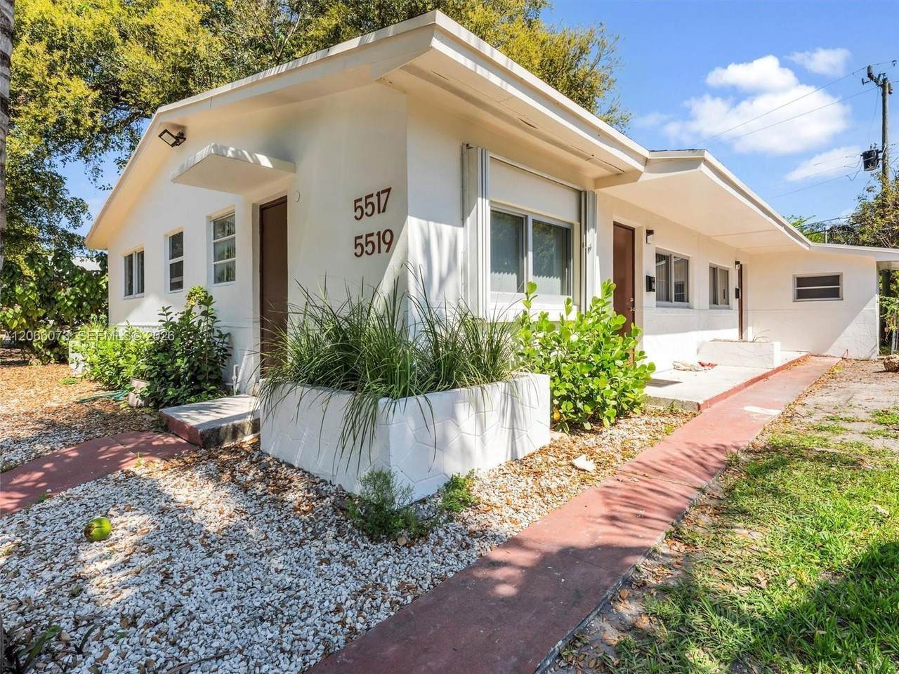 5517 1st Pl - Photo 1