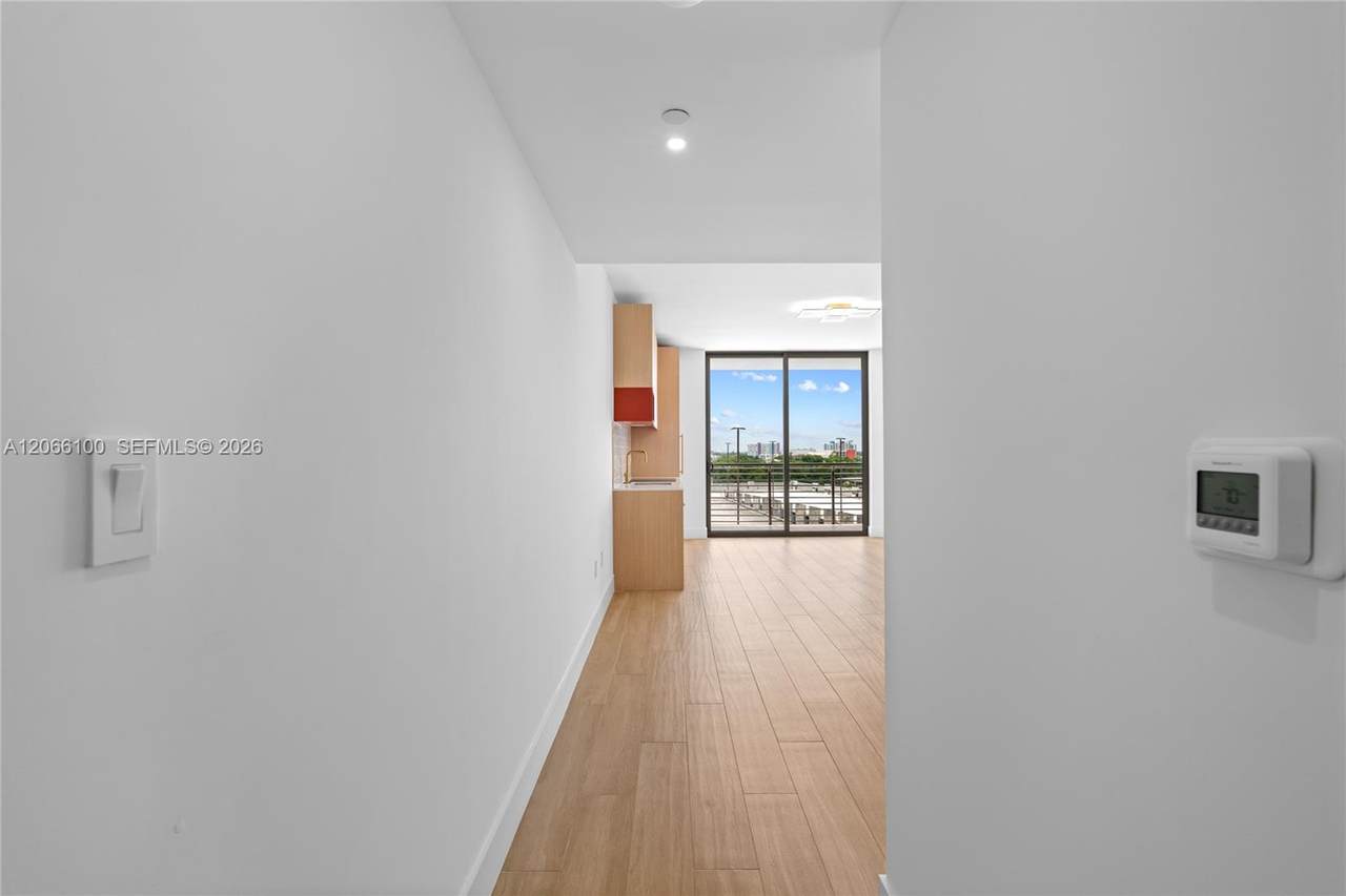 https://bt-photos.global.ssl.fastly.net/miami/1280_boomver_1_A12066100-2.jpg