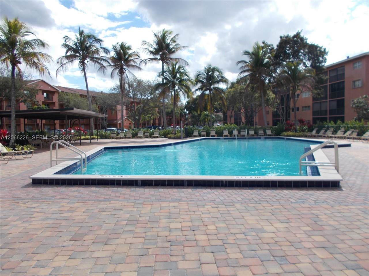 https://bt-photos.global.ssl.fastly.net/miami/1280_boomver_1_A12066226-2.jpg
