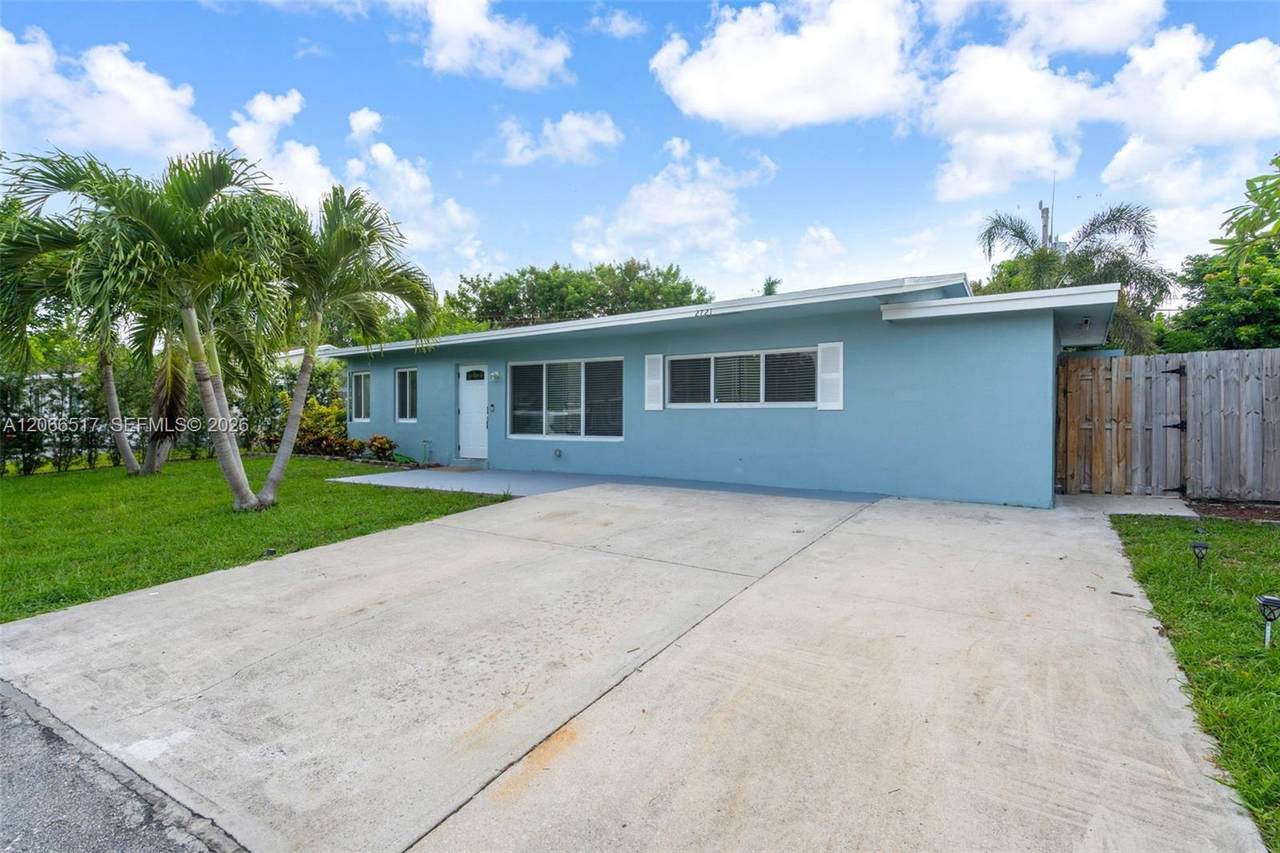 2721 8th Ave - Photo 1