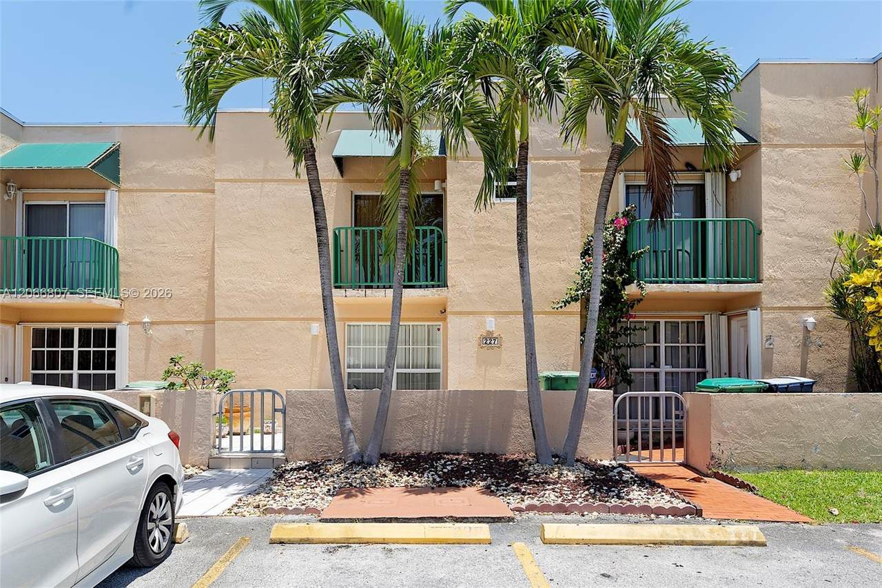 https://bt-photos.global.ssl.fastly.net/miami/1280_boomver_1_A12066807-2.jpg