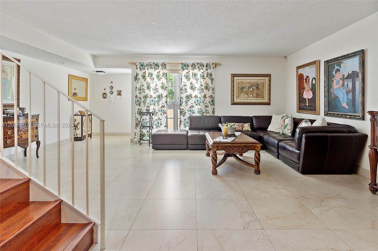 https://bt-photos.global.ssl.fastly.net/miami/1280_boomver_1_A12066807-2.jpg