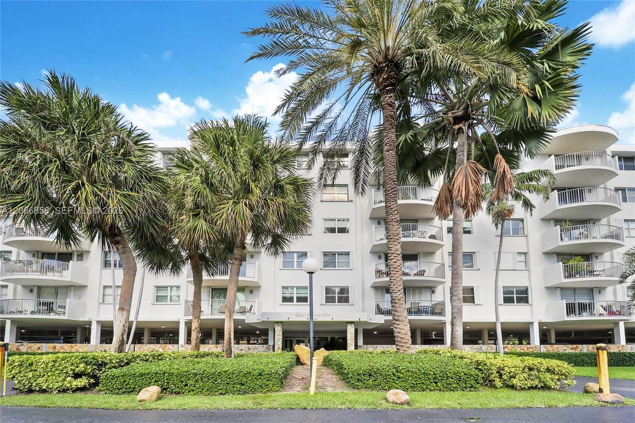 210 Sea View Dr - Photo 1