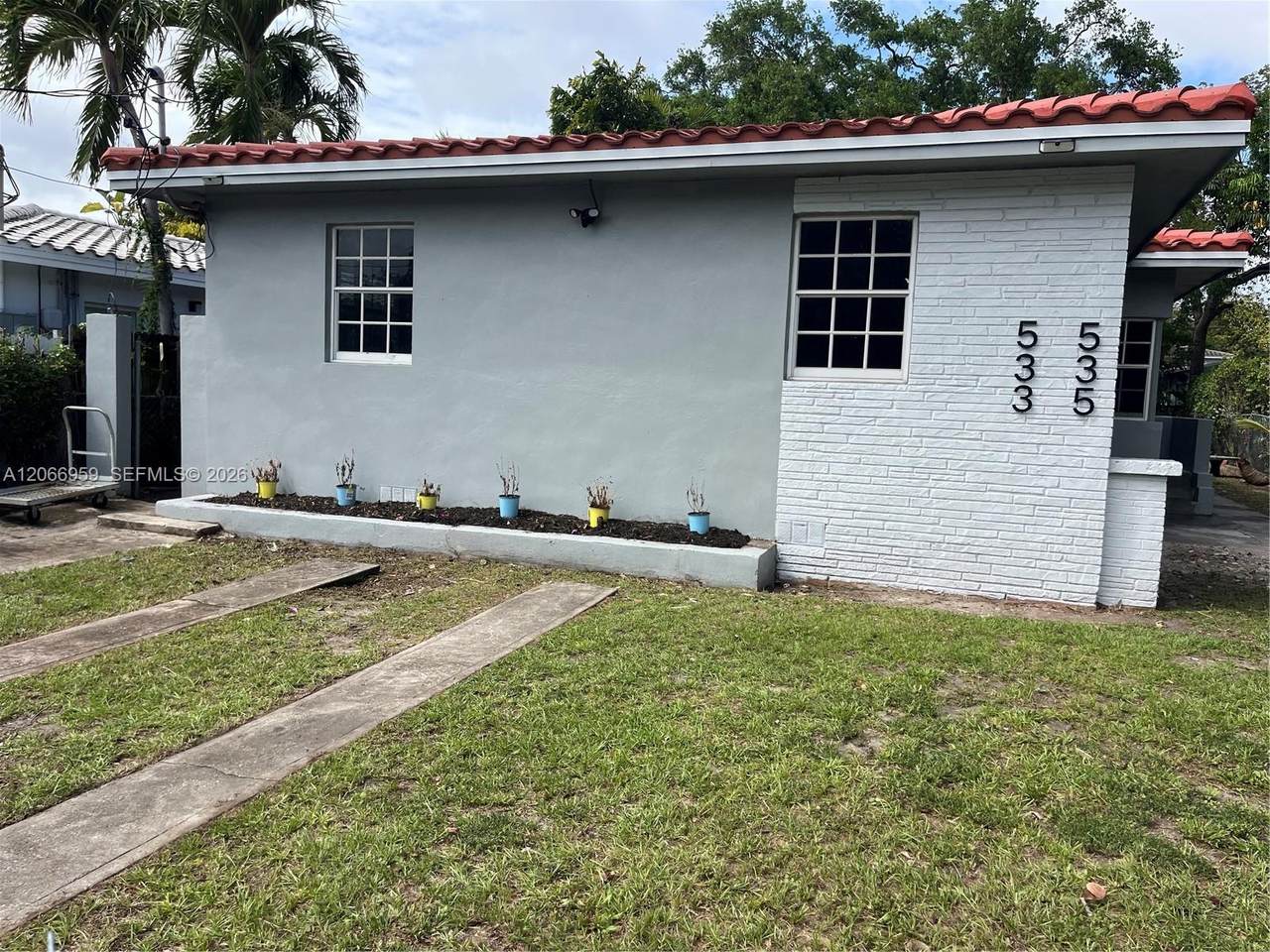 533-535 67th St - Photo 1