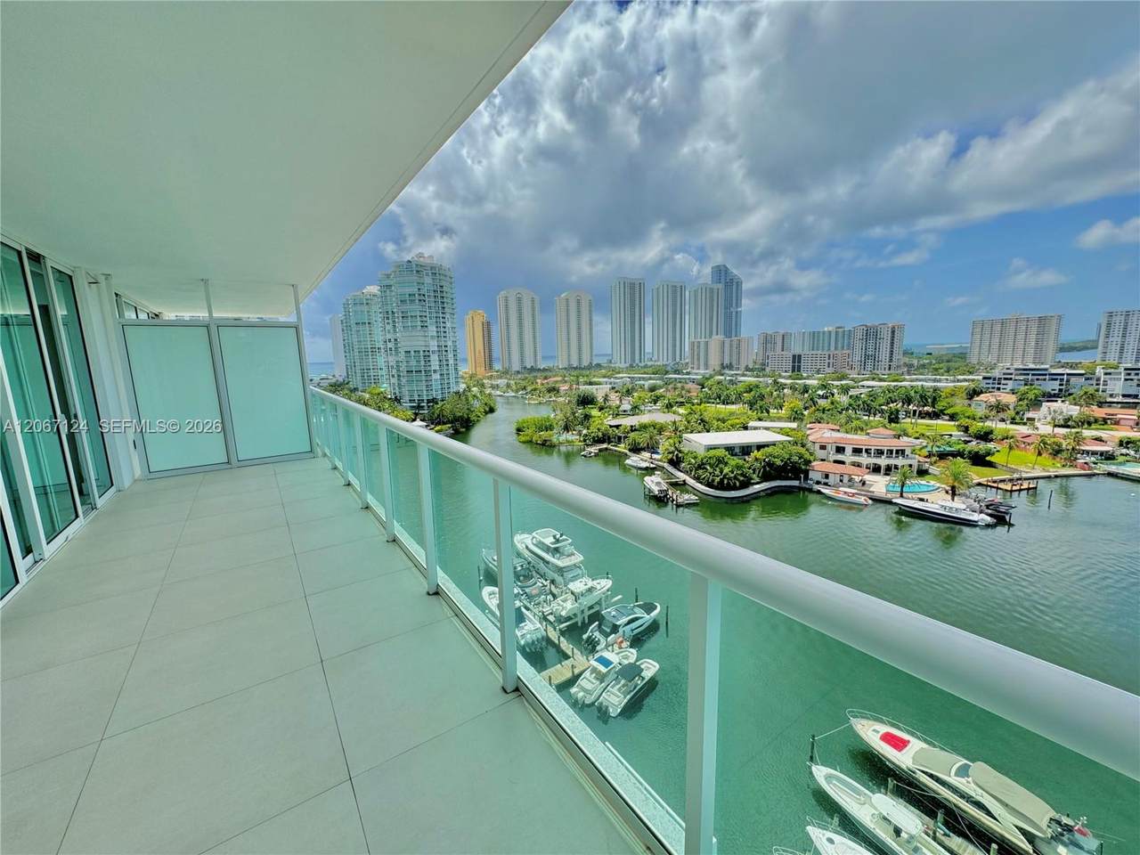 https://bt-photos.global.ssl.fastly.net/miami/1280_boomver_1_A12067124-2.jpg