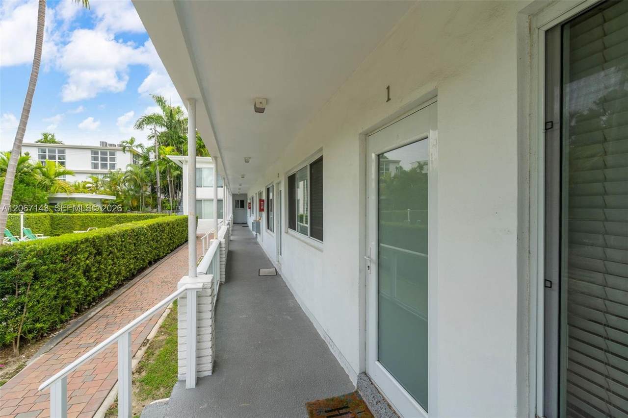 https://bt-photos.global.ssl.fastly.net/miami/1280_boomver_1_A12067143-2.jpg