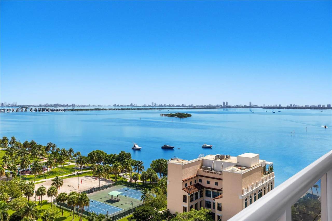 https://bt-photos.global.ssl.fastly.net/miami/1280_boomver_1_A12067147-2.jpg