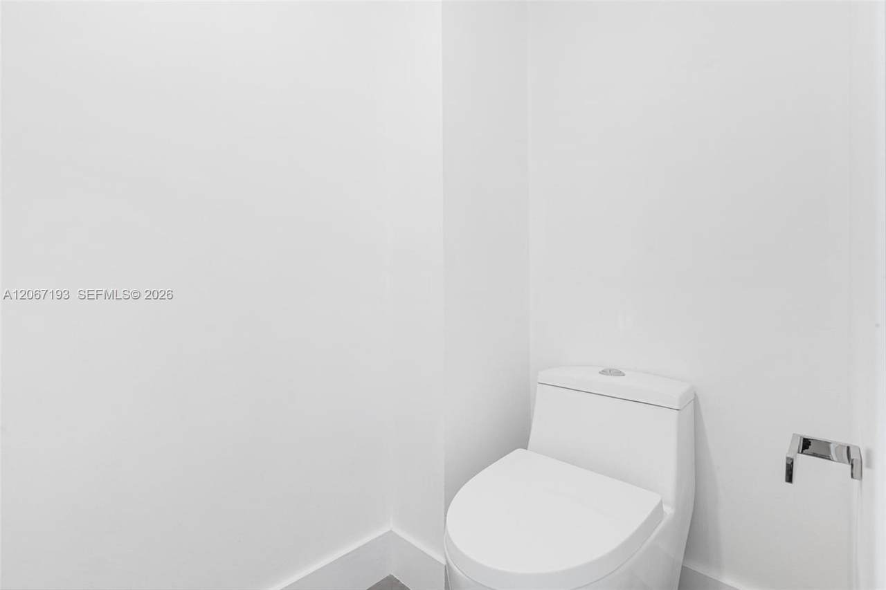 https://bt-photos.global.ssl.fastly.net/miami/1280_boomver_1_A12067193-2.jpg