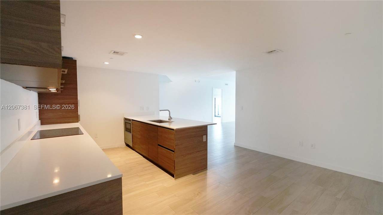 1300 Miami Ave - Photo 1